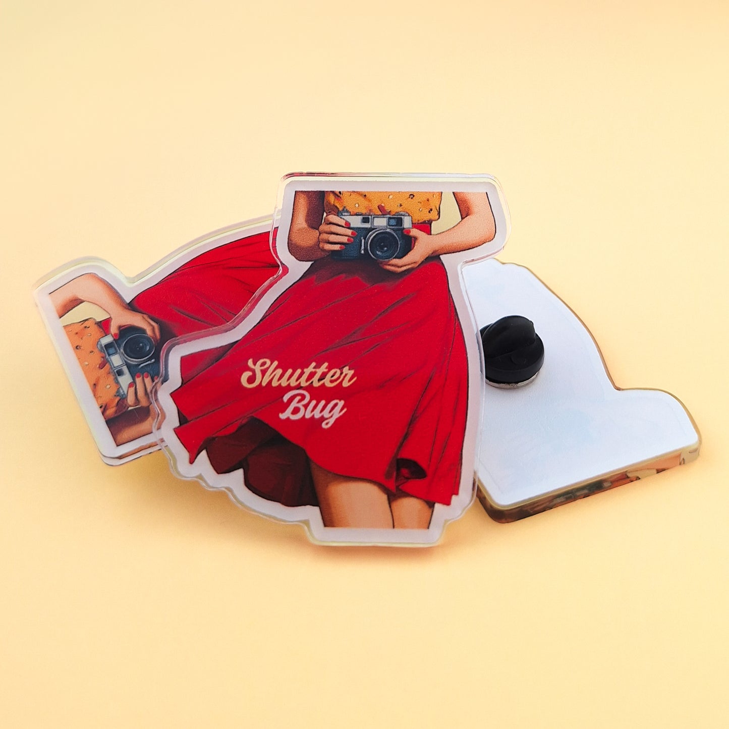 'Shutter Bug' Pin
